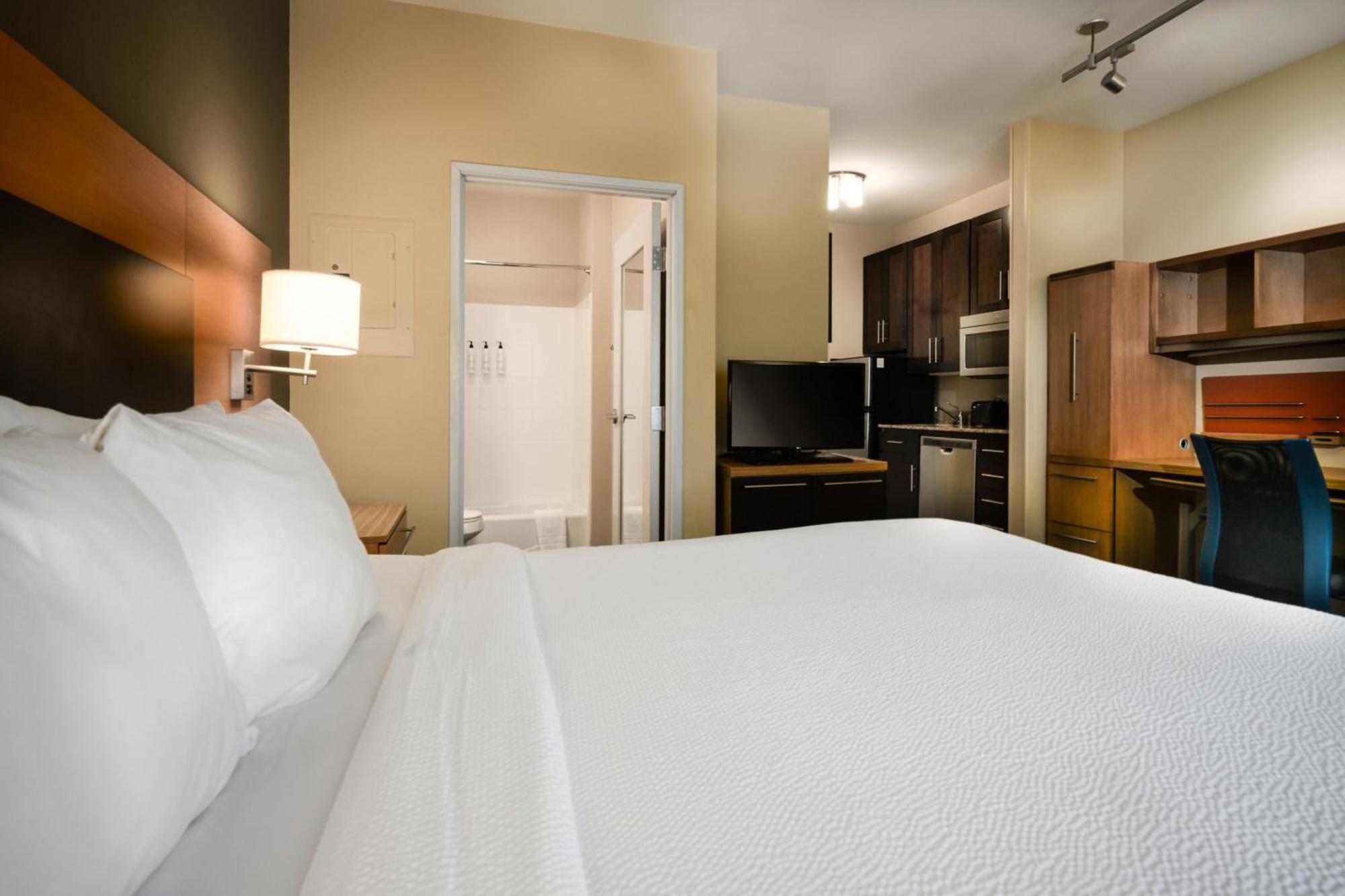 Towneplace Suites By Marriott Houston Galleria Area Exterior photo
