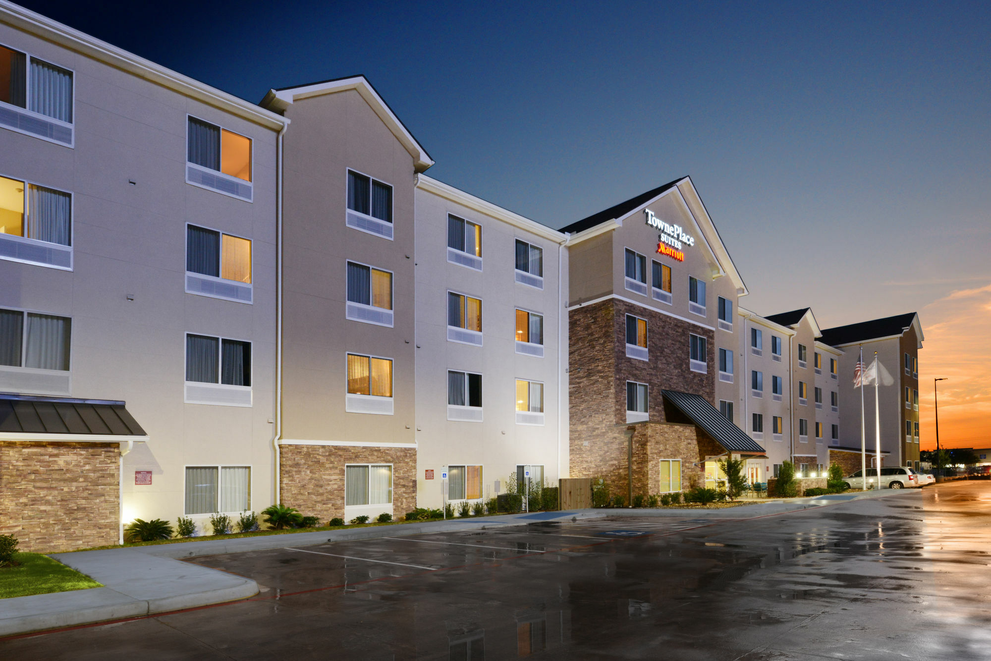 Towneplace Suites By Marriott Houston Galleria Area Exterior photo